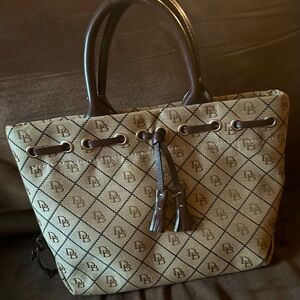 Dooney & Burke Shoulder Bag Strap/Handle/Snap Button w/ Inside Pockets